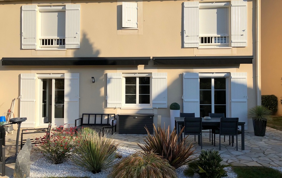 Volets battants classiques &agrave;&nbsp;Fontainebleau